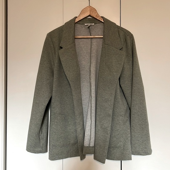 Light green blazer - Picture 1 of 6